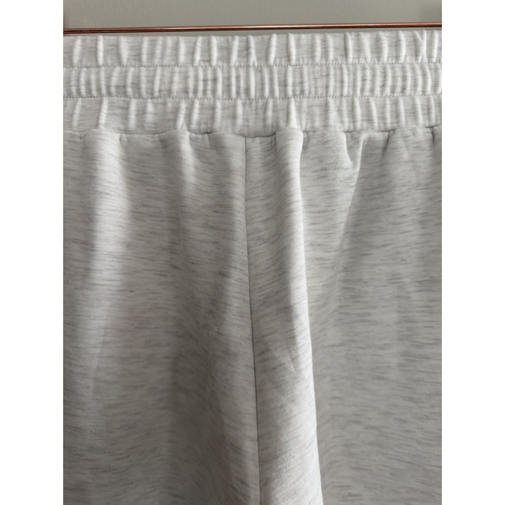 Varley Double Soft Atrium High Rise Shorts 4.5 Light Grey Marl Women's Small - Picture 4 of 13